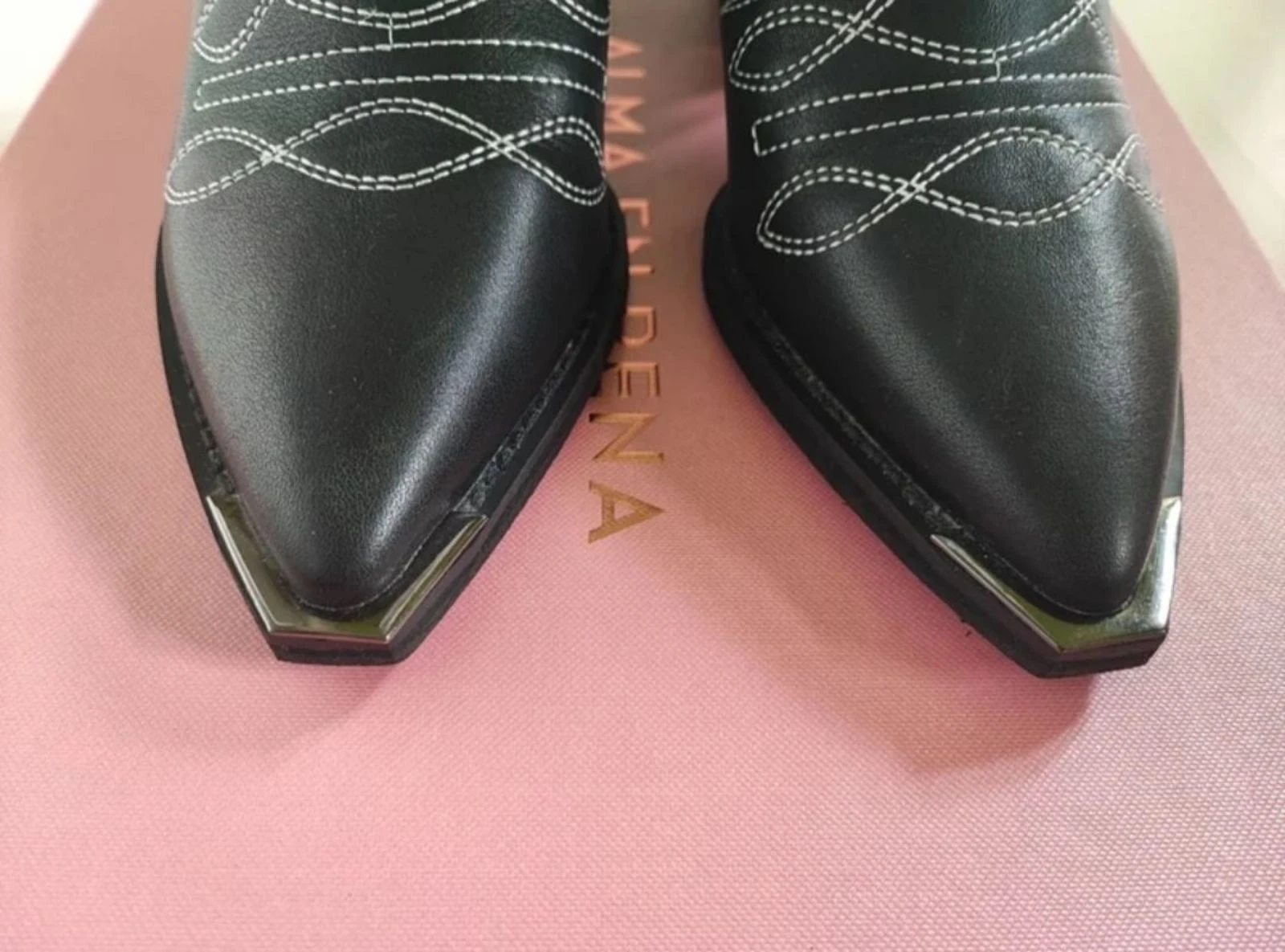 Women's leather cowboy boots – photo 7